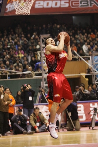 主场惨败30分太阳附加赛席位不稳，仅凭交手优势暂列西部第十