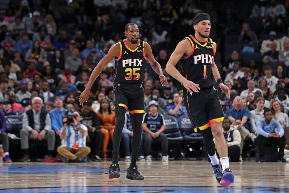 杰伦·约翰逊本赛季4次三双追平队史纪录，生涯6次排队史第二