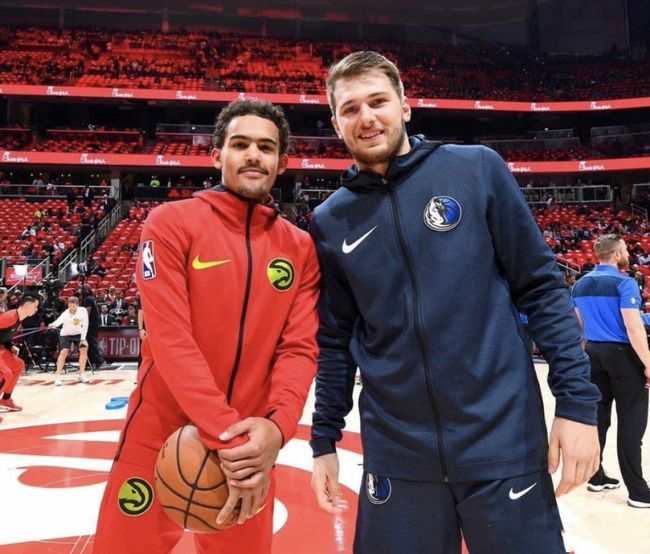 欧联刺激夜！曼联2-0晋级，穆帅率队压线进附加赛，索帅率队出局