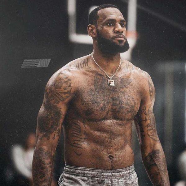 19届首发之争：加兰难敌期待，骑士曾盼“小库里”却成水货