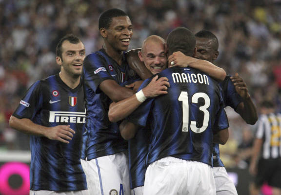 2025 年 12 月：洛杉矶道奇队宣布将在日本东京建设道奇品牌体验店